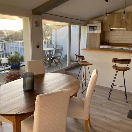 La Terrasse Sur Les Toits * サン・マルタン・ド・レ